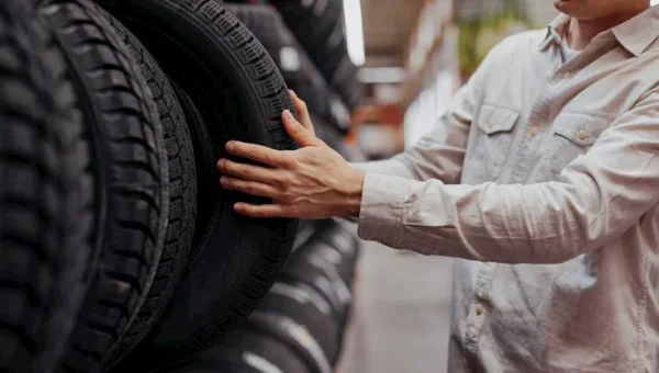 Boiling Water and Car Tires: The Truth Behind the Viral 'Renewal' Trend