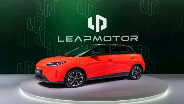 Leapmotor Unveils European Expansion Plan in Paris, Showcasing B03 and D19 as B10 Production Begins in Spain