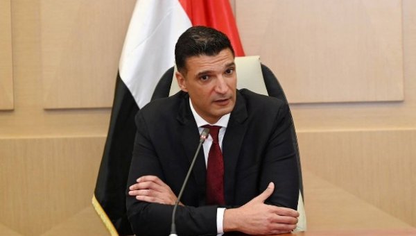 وزير الصناعة يناقش توطين صناعة السيارات ومكوناتها عبر شراكات مصرية مع تركيا والمغرب