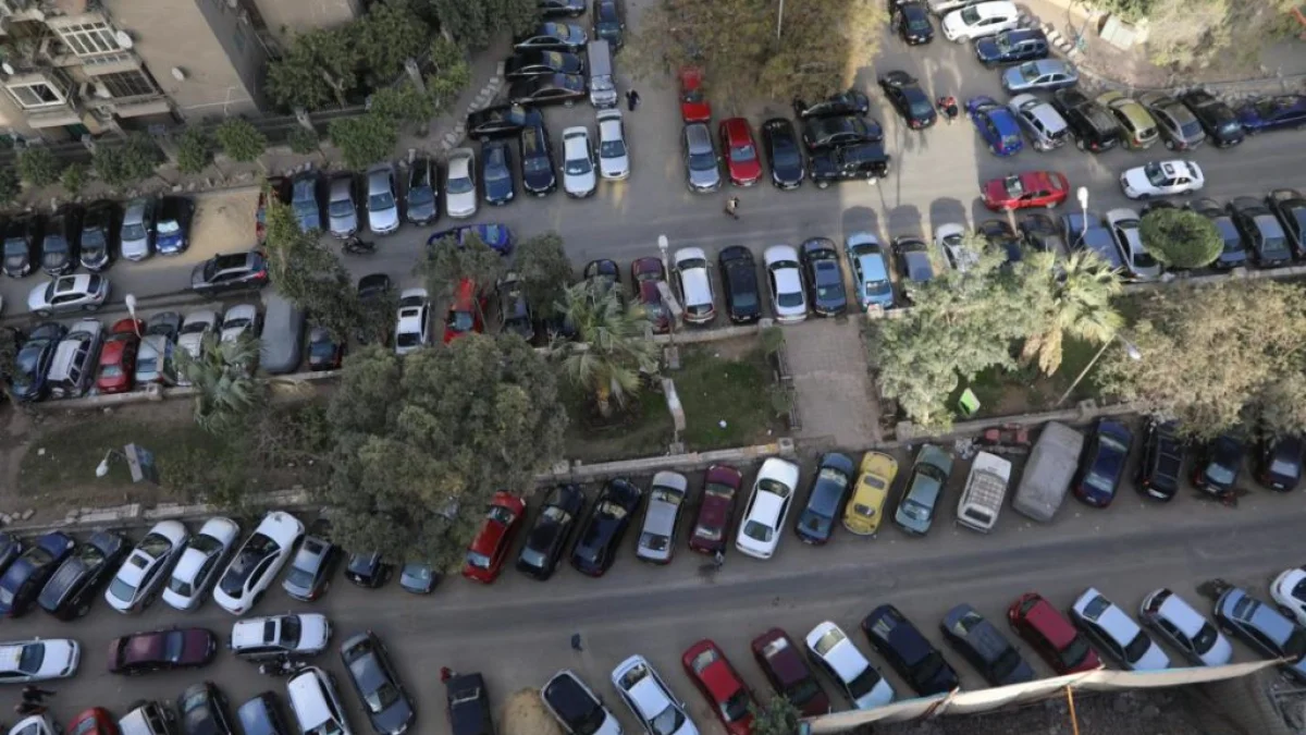 النيابة العامة تُسلّم المركبات المتحفظ عليها في ساحة الدقي وتُخلي الأرض