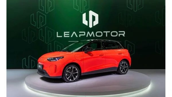 Leapmotor Unveils B03 and D19 at Paris 2026, Confirms B10 Production in Spain