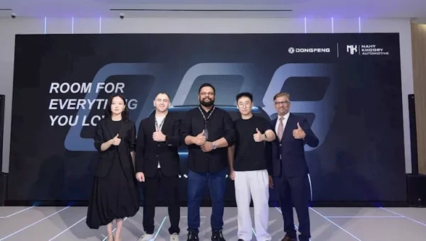 Dongfeng 008 Launches in UAE with 1,220 km Range and Six-Seat Luxury Cabin