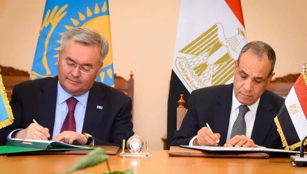 Egypt and Kazakhstan Discuss Assembling Kazakh Cars in Egypt