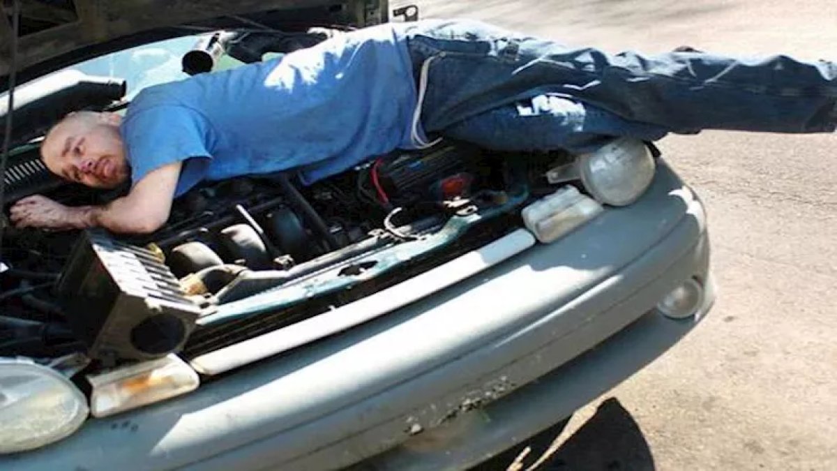جهاز Jump Starter المنقذ: بطارية صغيرة تنهي أزمات الطريق