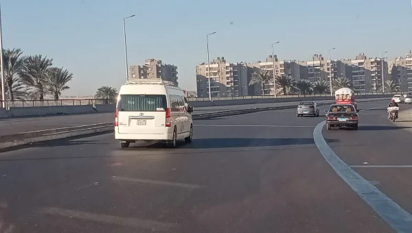 Cairo and Giza Traffic Flows Cautiously Through Sunday Peak
