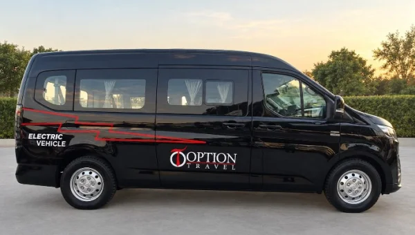 Option Travel Expands Fleet with 32 Foton Electric Minibuses to Boost Sustainable Tourism Transport in Egypt
