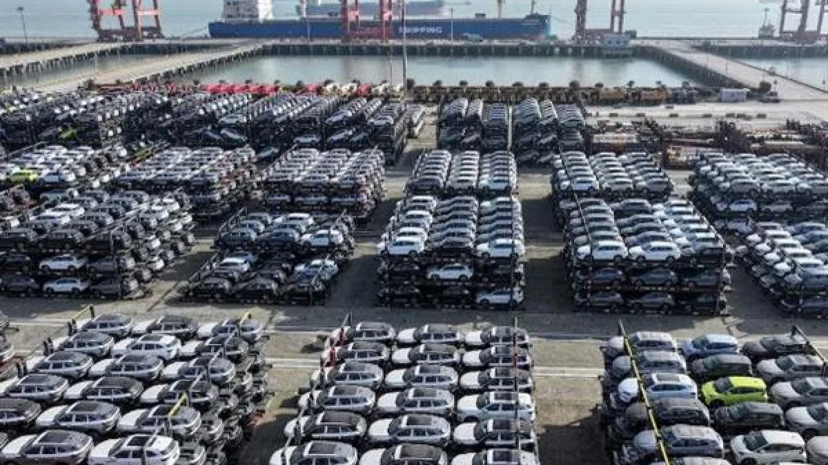 Mercedes, BMW, Volkswagen, and Porsche Sales Collapse 40% in China
