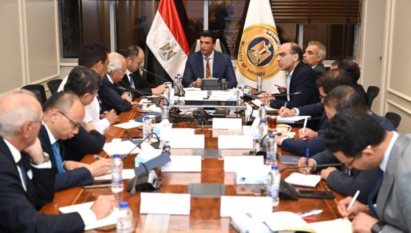 مصر تنتج إطارات سيارات الركوب قريباً.. استثمار 550 مليون دولار لتقليل فاتورة الاستيراد