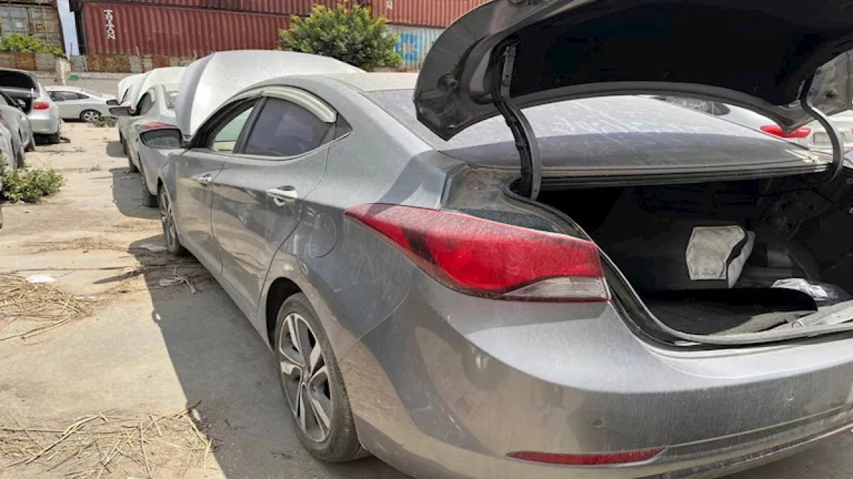 مزاد علني لبيع سيارات ملاكي موديلات حتى 2021 يشمل توسان وياريس وأوكتافيا